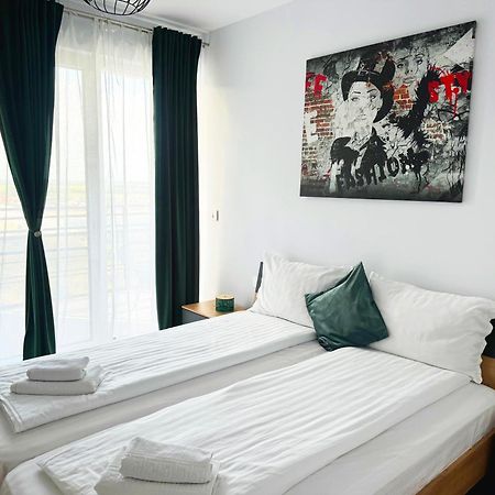 Sunset View Armoniei Apartament ทิมิชัวรา ภายนอก รูปภาพ